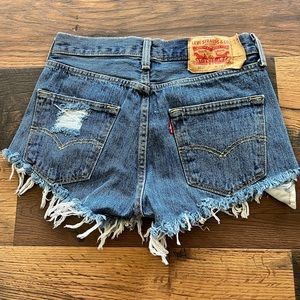 Distressed Levi’s shorts